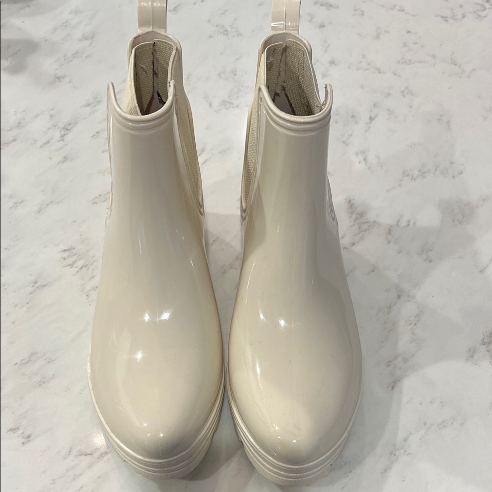 Elegant Cream Winter Rain Boots